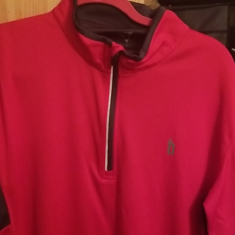 Title Boxing 1/4 zip shirt